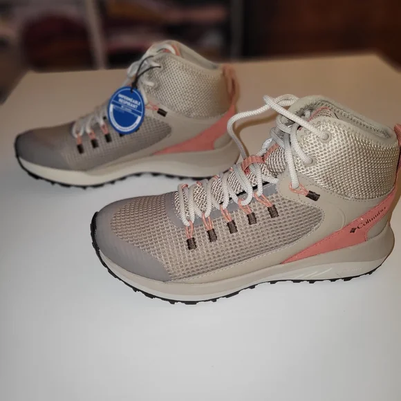 Columbia Women's Trailstorm hiking boots 7.5 - Picture 4 of 4